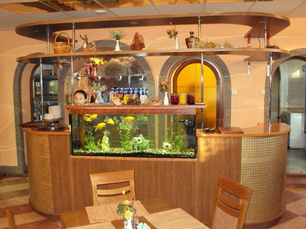 亚列姆切 Makovytsya酒店 外观 照片